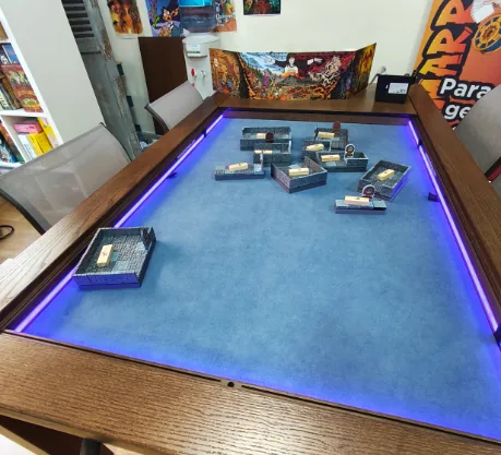 Foto de la Mesa Premium Zeus, nuestra mesa grande para partidas de rol numerosas en Mamarrachine